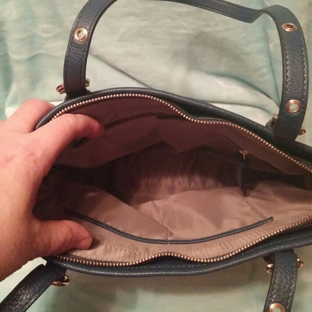 Purse - Picture 4 of 6